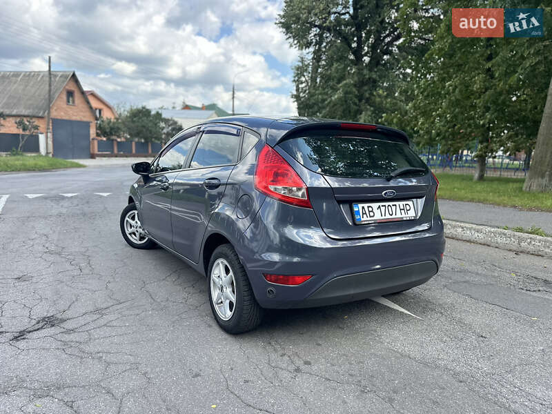 Хэтчбек Ford Fiesta 2011 в Виннице