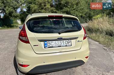 Хэтчбек Ford Fiesta 2009 в 