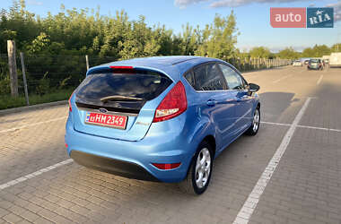 Хэтчбек Ford Fiesta 2009 в Дубно