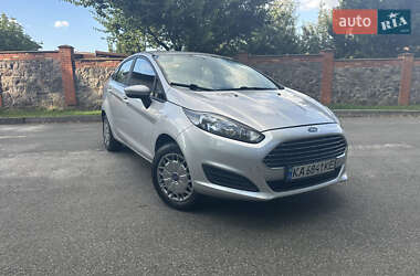 Седан Ford Fiesta 2016 в Киеве