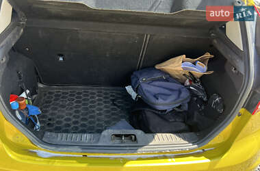 Хэтчбек Ford Fiesta 2013 в 