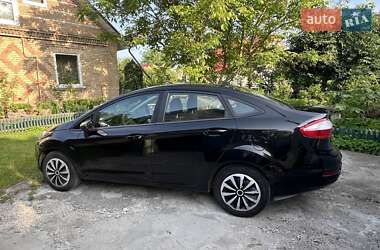 Седан Ford Fiesta 2019 в  фото 2 Седан Ford Fiesta 2019 в