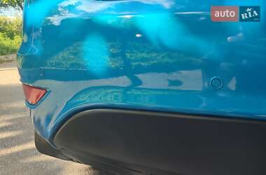 Хэтчбек Ford Fiesta 2015 в 