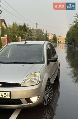 Хетчбек Ford Fiesta 2003 в Києві