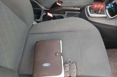 Хэтчбек Ford Fiesta 2011 в 