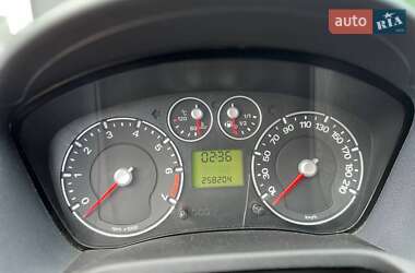 Хэтчбек Ford Fiesta 2007 в 