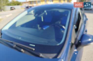 Хэтчбек Ford Fiesta 2018 в 