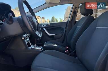 Хэтчбек Ford Fiesta 2011 в 