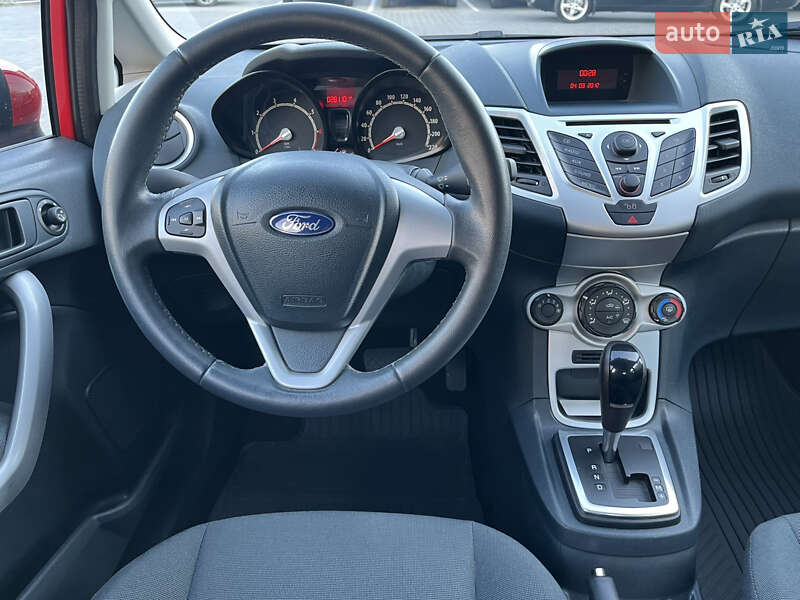 Хэтчбек Ford Fiesta 2012 в Одессе