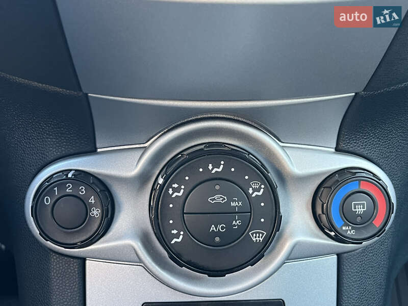 Хэтчбек Ford Fiesta 2012 в Одессе