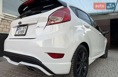 Хэтчбек Ford Fiesta 2019 в 