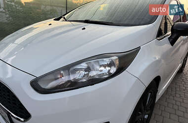 Хэтчбек Ford Fiesta 2019 в 