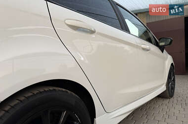 Хэтчбек Ford Fiesta 2019 в 