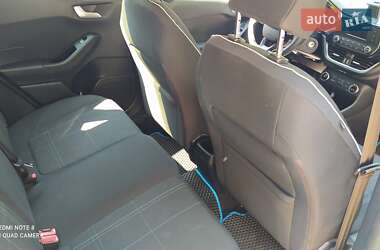 Хэтчбек Ford Fiesta 2018 в 