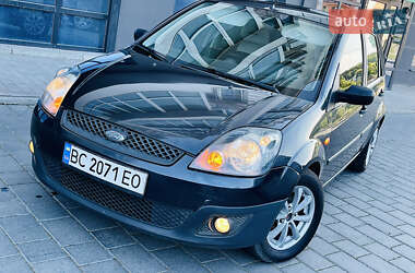 Хэтчбек Ford Fiesta 2007 в 