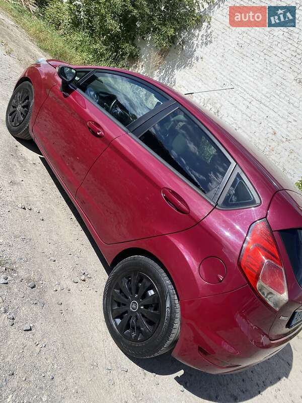 Хэтчбек Ford Fiesta 2013 в Виннице