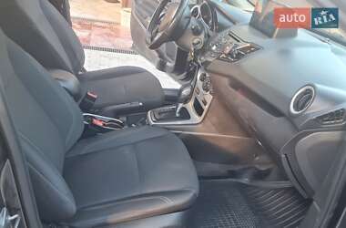Седан Ford Fiesta 2015 в 