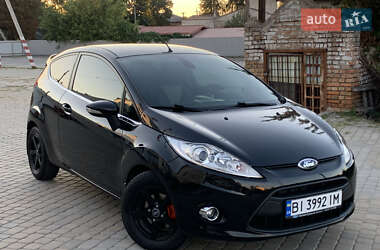 Хэтчбек Ford Fiesta 2012 в 