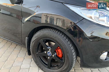 Хэтчбек Ford Fiesta 2012 в 