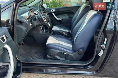 Хэтчбек Ford Fiesta 2012 в 