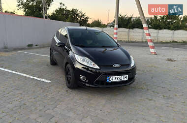 Хэтчбек Ford Fiesta 2012 в 