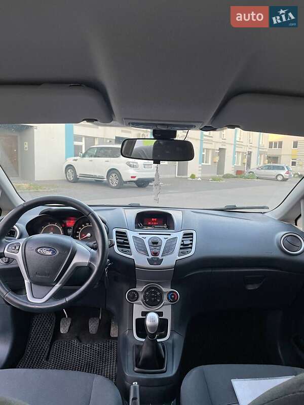 Хэтчбек Ford Fiesta 2011 в Хмельницком