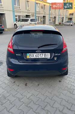 Хэтчбек Ford Fiesta 2011 в 
