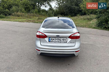 Седан Ford Fiesta 2013 в 