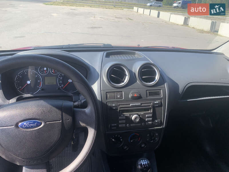 Хэтчбек Ford Fiesta 2007 в Харькове