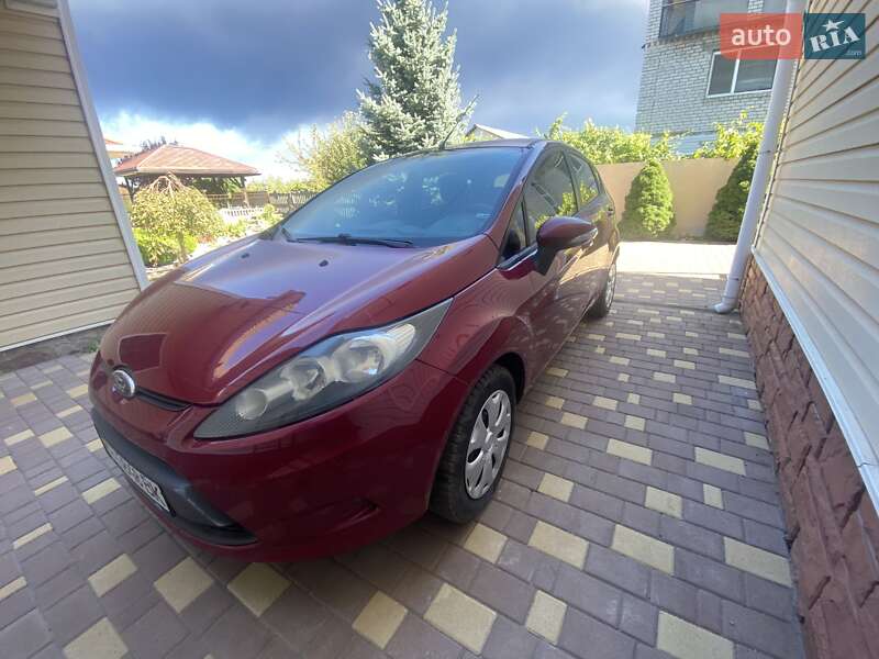 Хэтчбек Ford Fiesta 2011 в Кременчуге