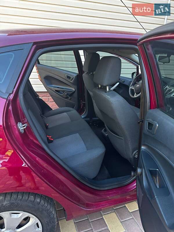 Хэтчбек Ford Fiesta 2011 в Кременчуге