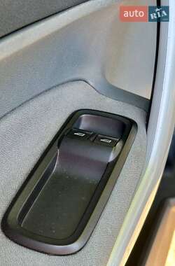Хэтчбек Ford Fiesta 2009 в 