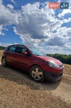 Хэтчбек Ford Fiesta 2007 в 