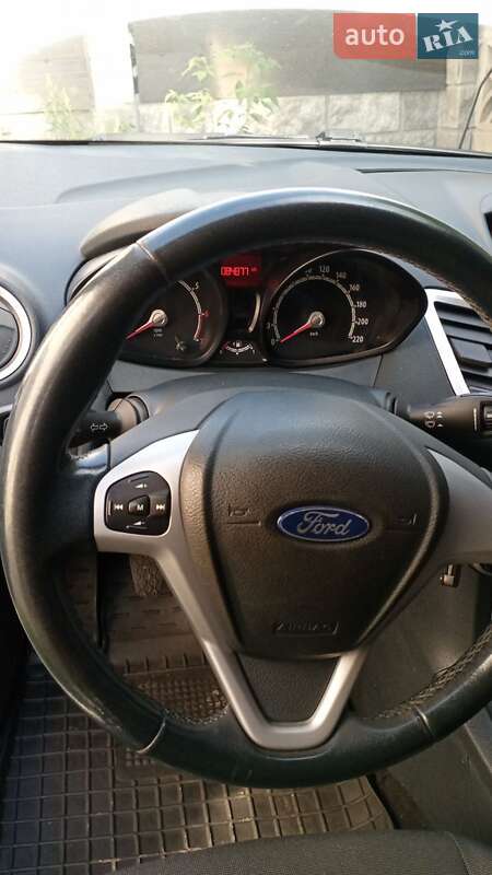 Хэтчбек Ford Fiesta 2011 в Ровно фото 4 Хэтчбек Ford Fiesta 2011 в Ровно