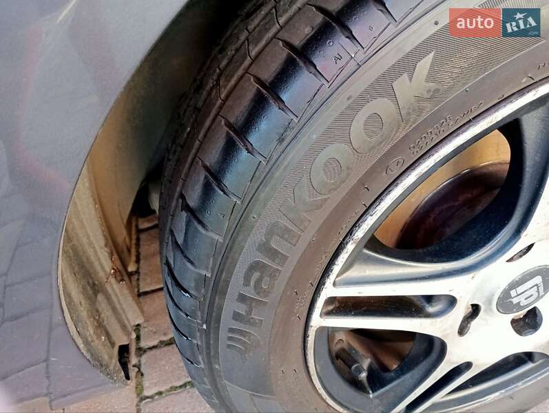 Хэтчбек Ford Fiesta 2007 в Ровно
