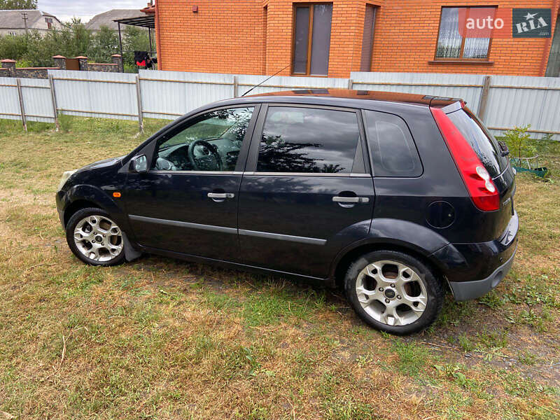 Хэтчбек Ford Fiesta 2007 в Луцке фото 8 Хэтчбек Ford Fiesta 2007 в Луцке
