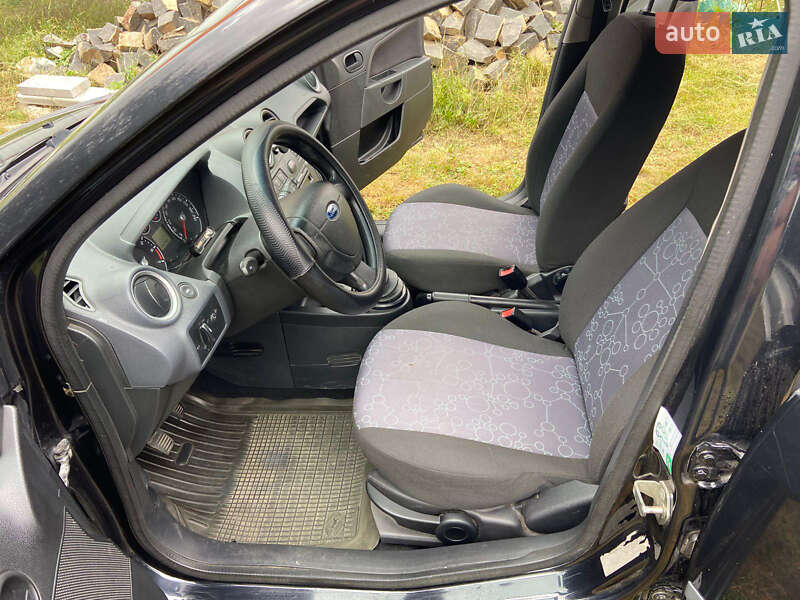 Хэтчбек Ford Fiesta 2007 в Луцке фото 20 Хэтчбек Ford Fiesta 2007 в Луцке