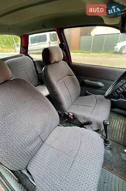 Хэтчбек Ford Fiesta 1990 в 