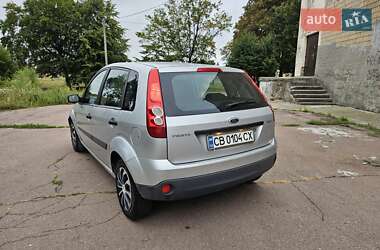 Хэтчбек Ford Fiesta 2008 в 