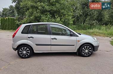 Хэтчбек Ford Fiesta 2008 в 