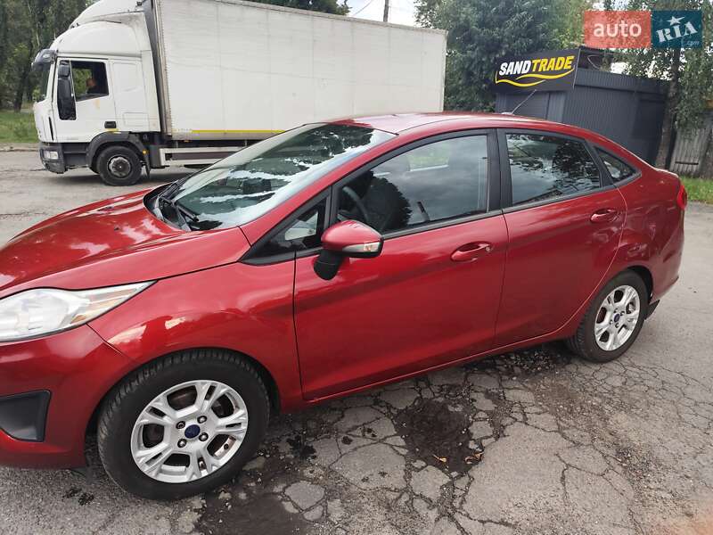 Седан Ford Fiesta 2013 в Киеве фото 13 Седан Ford Fiesta 2013 в Киеве