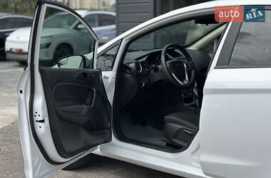 Хэтчбек Ford Fiesta 2019 в 
