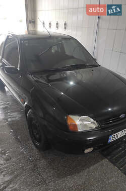 Хэтчбек Ford Fiesta 2000 в 