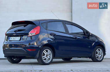 Хэтчбек Ford Fiesta 2017 в 