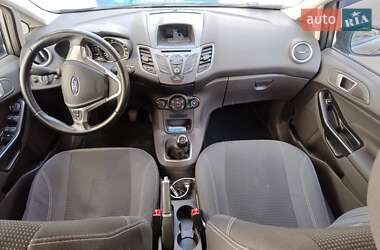 Хетчбек Ford Fiesta 2015 в Києві