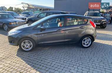 Хэтчбек Ford Fiesta 2019 в 