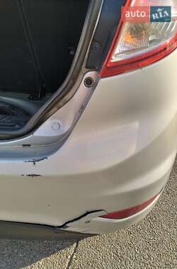 Седан Ford Fiesta 2015 в 