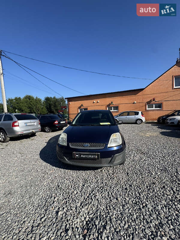Хэтчбек Ford Fiesta 2005 в Дергачах