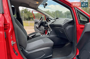 Хэтчбек Ford Fiesta 2011 в 