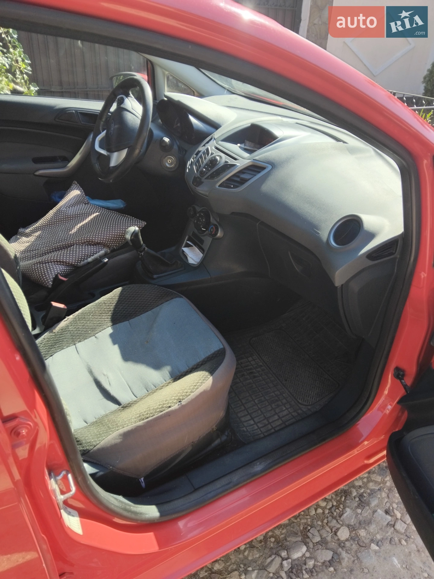 2010 Ford Fiesta - мініатюра 7